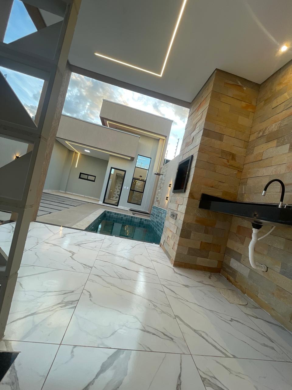 1fee2633-bdb7-46c9-8bbc-591ed0944a76