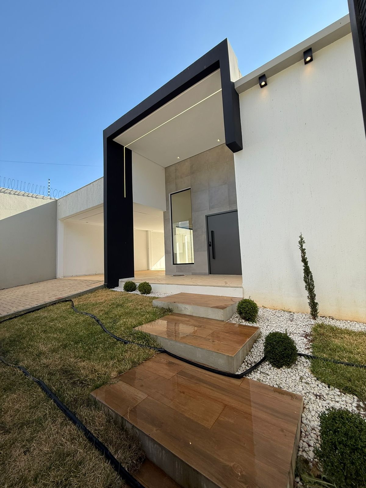 WhatsApp Image 2025-10-30 at 17.08.54 (1)