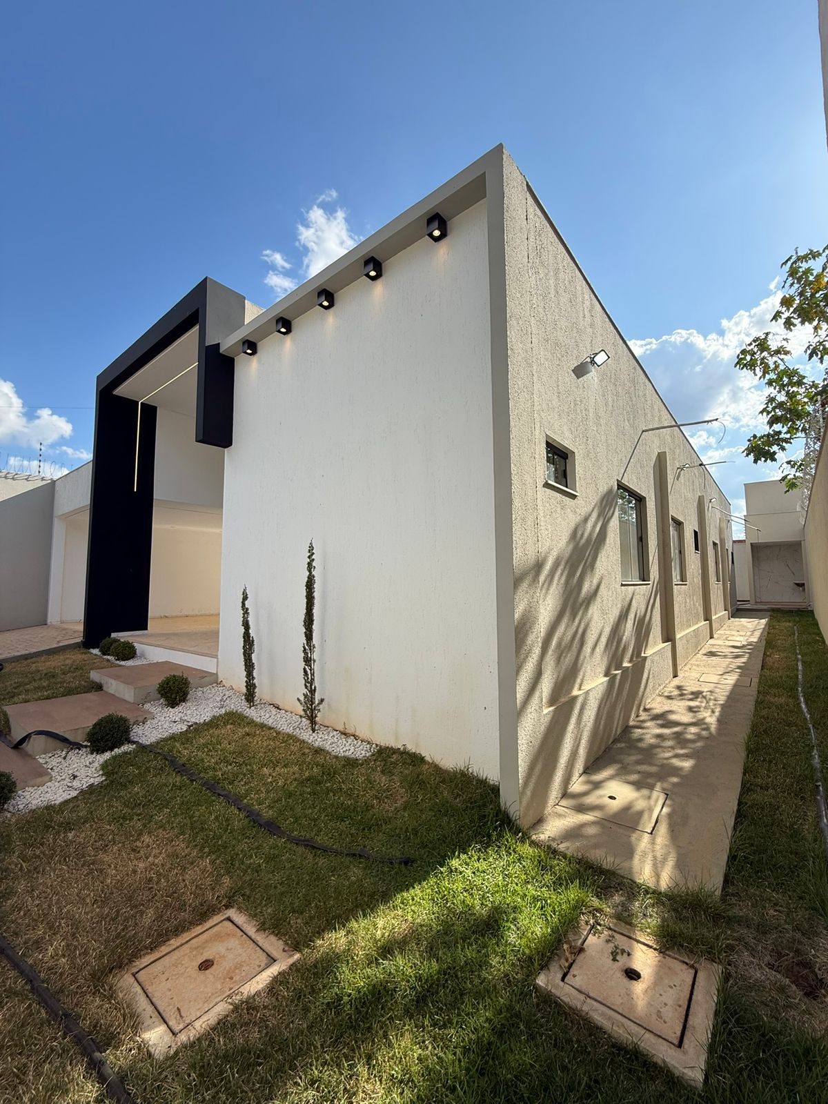 WhatsApp Image 2025-10-30 at 17.08.56 (2)