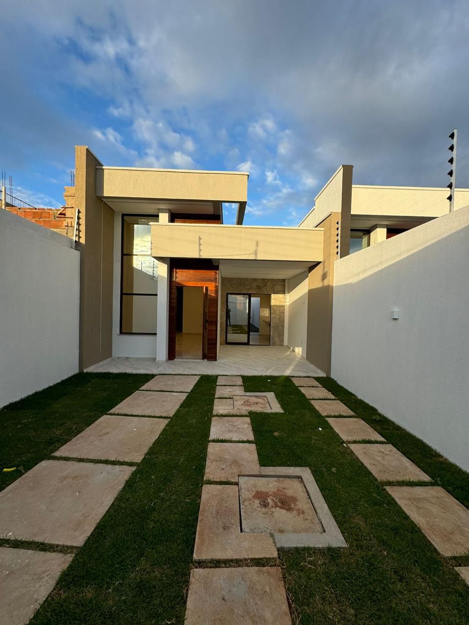 WhatsApp Image 2025-11-03 at 09.14.09 (1)