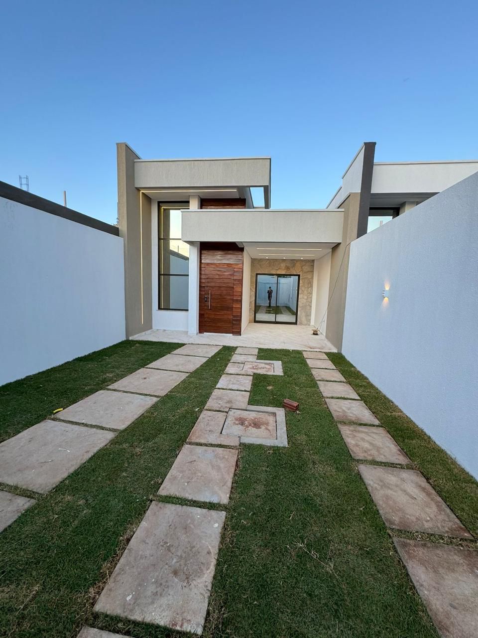 WhatsApp Image 2025-11-03 at 09.14.09 (2)