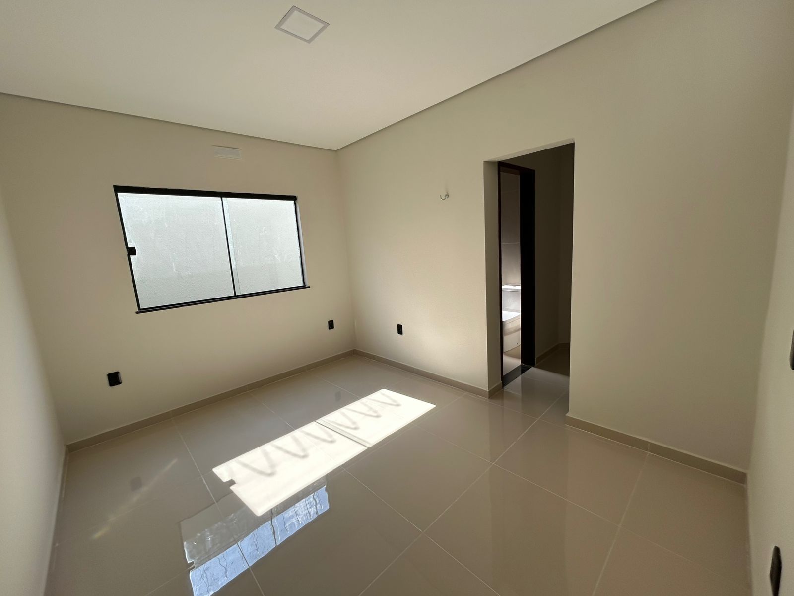 WhatsApp Image 2025-11-04 at 13.58.07