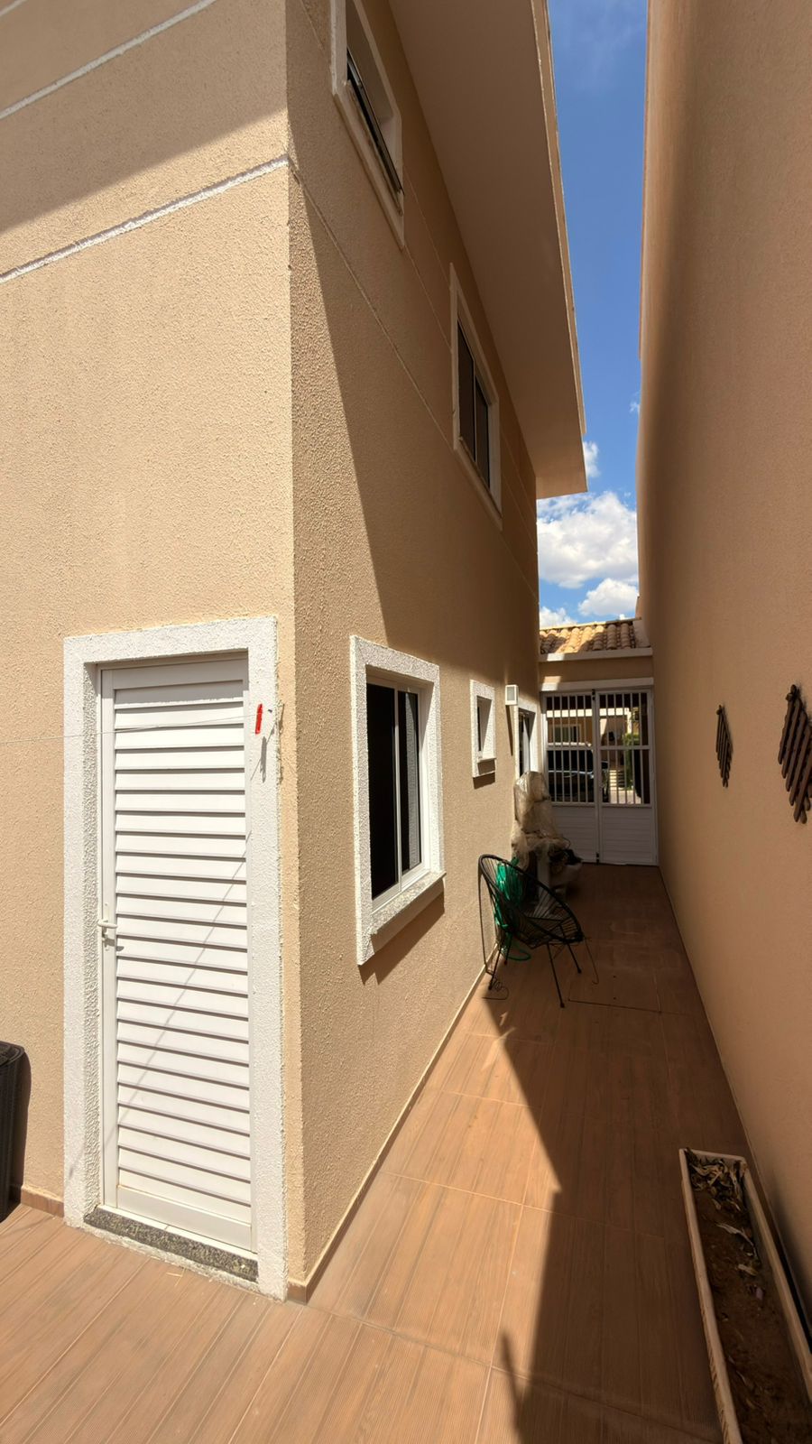 WhatsApp Image 2025-11-12 at 18.52.27