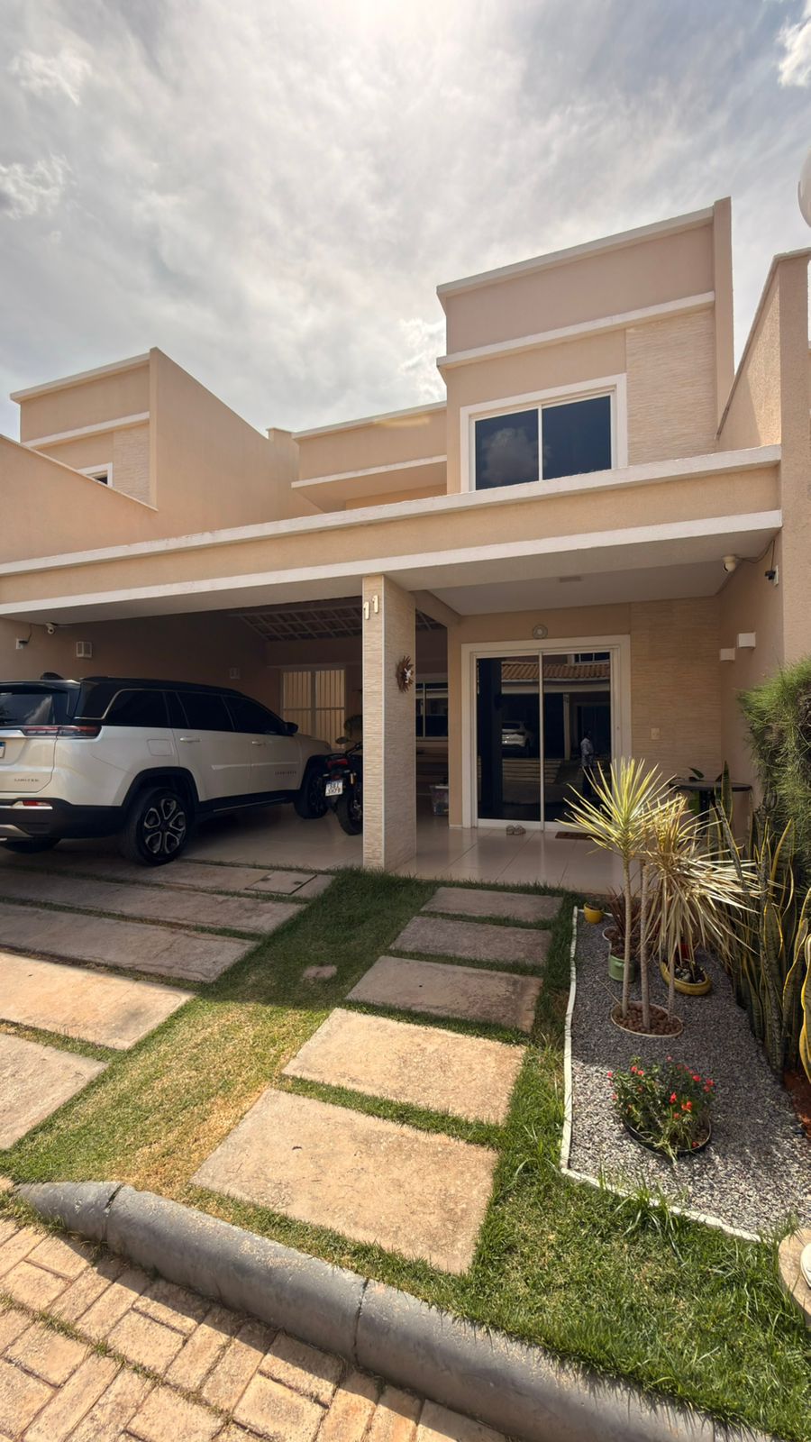 WhatsApp Image 2025-11-12 at 18.52.31 (1)