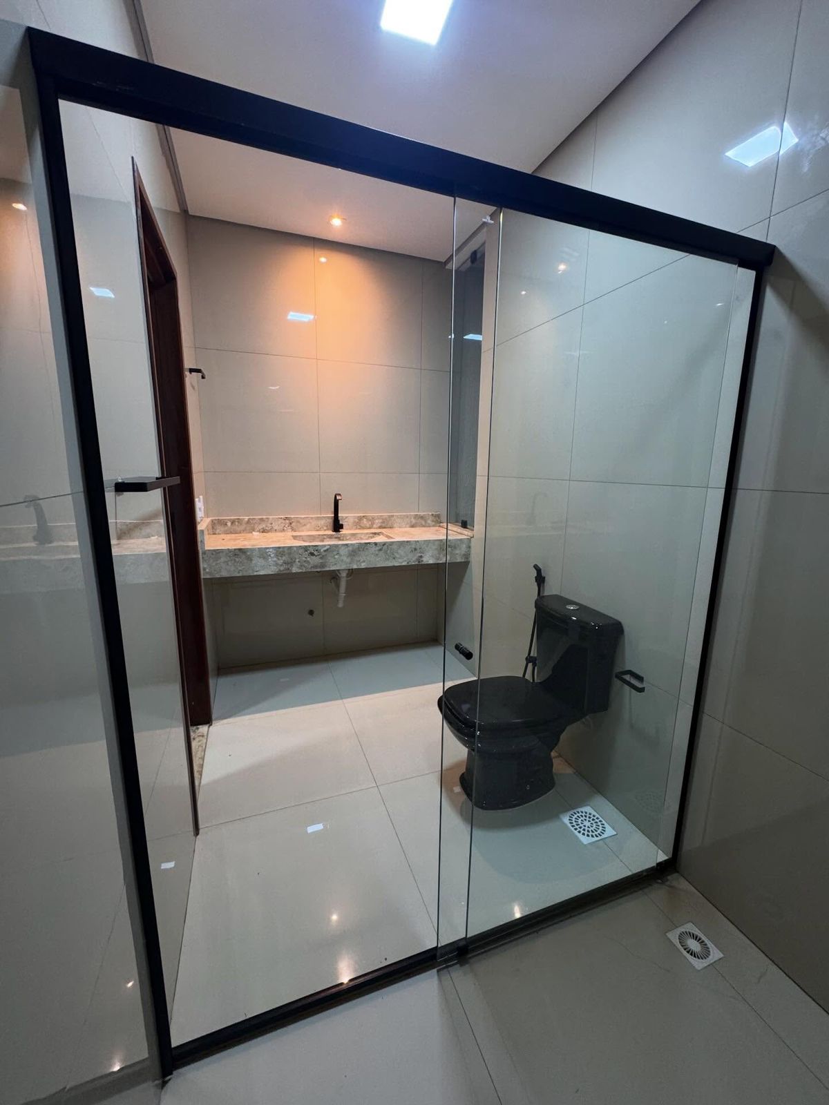 WhatsApp Image 2025-12-17 at 11.06.11 (1)