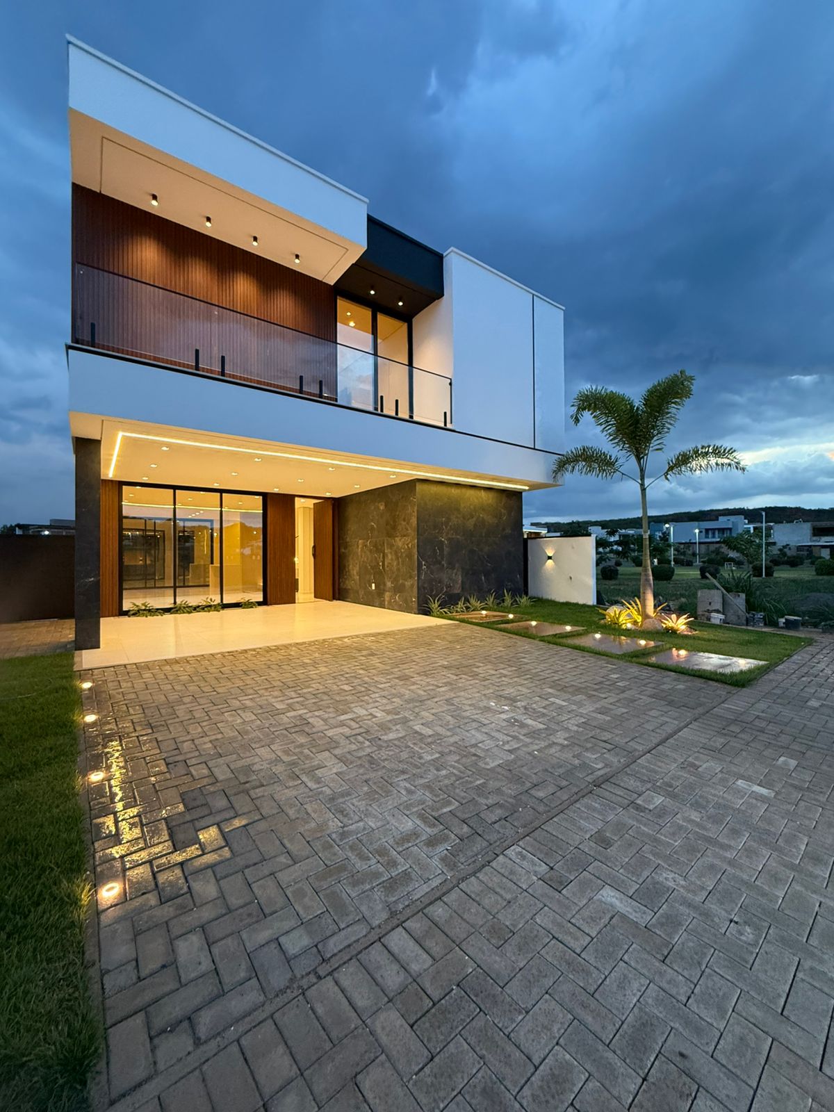 WhatsApp Image 2026-01-14 at 11.01.25 (1)